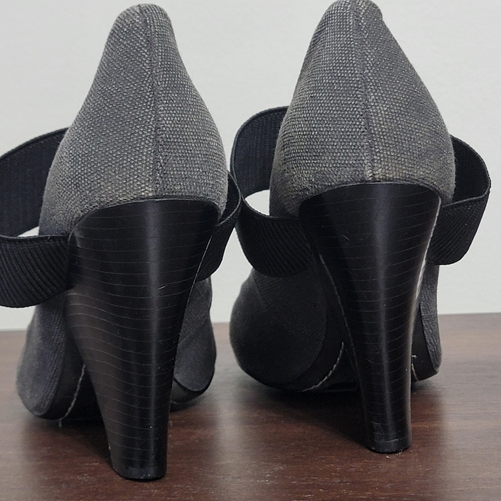 BCBGMAXAZRIA Black/Gray Mary Jane Wedge Block Pumps Women's Size 8B - Picture 2 of 15